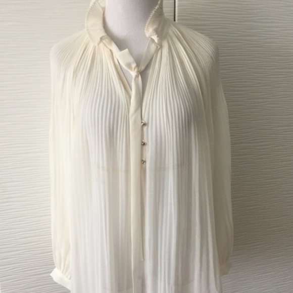NWT Bebe Ribbon Tie Pleated Blouse, size Small - Picture 1 of 8